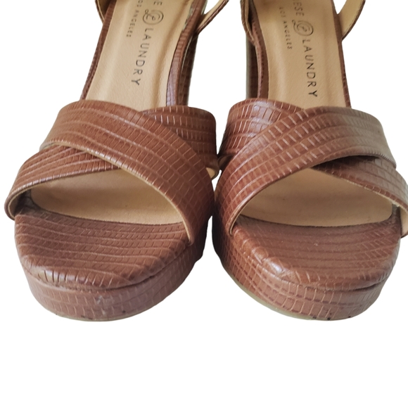 Chinese Laundry Tan Platform Heels - Picture 8 of 13